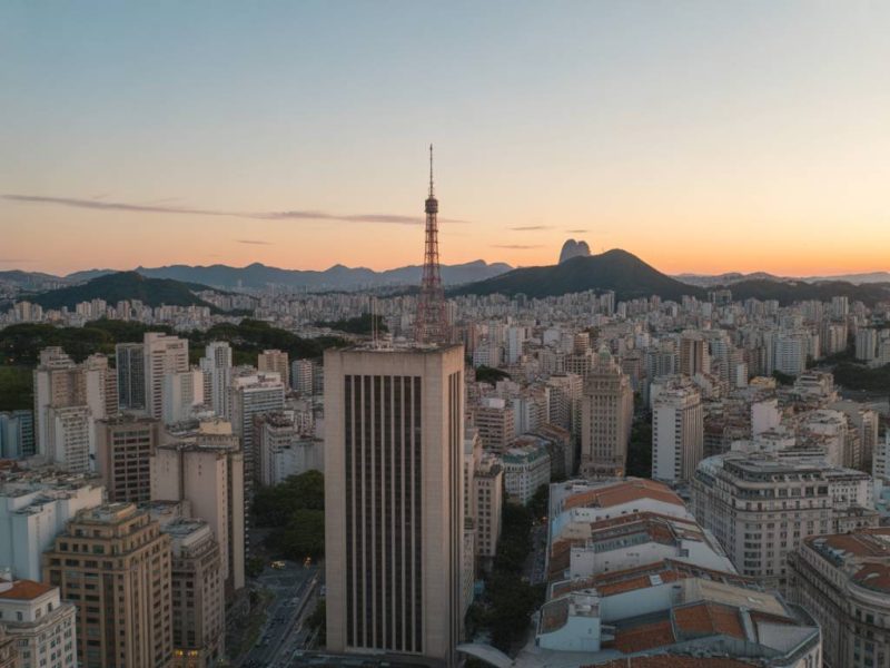 Hotéis na Praça da República SP: descubra onde se hospedar no centro de São Paulo