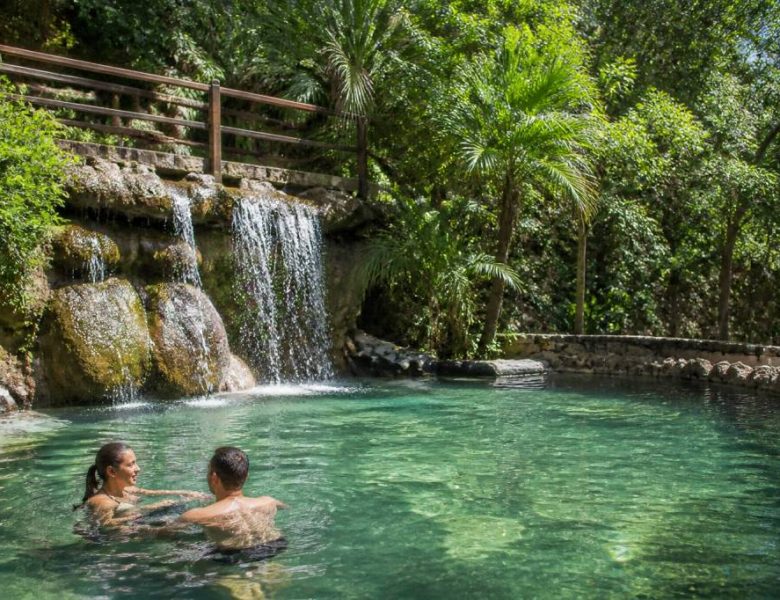 Água das fontes Caldas Novas: guia completo para aproveitar as águas termais